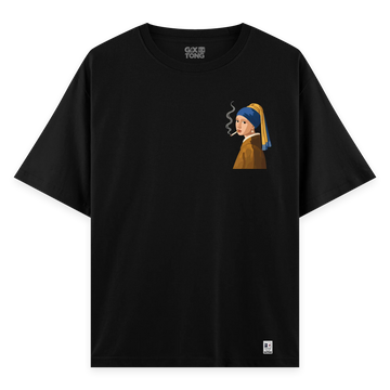 İnci Küpeli Kız - Oversize Bol Kalıp T-shirt